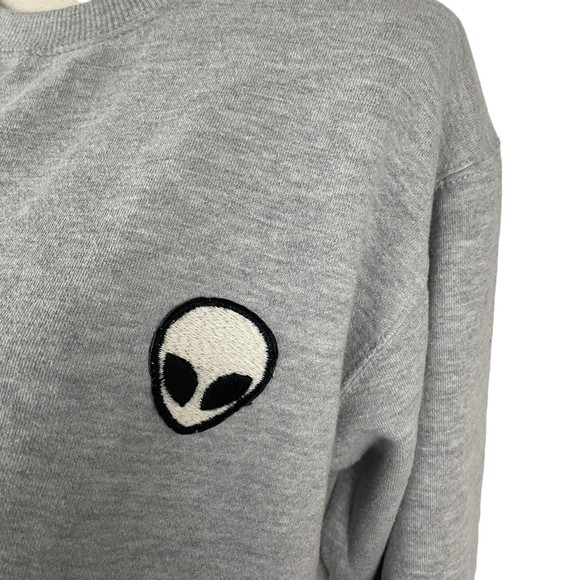 BRANDY MELVILLE JOHN GALT GRAY CROPPED ALIEN SWEATSHIRT TOP SMALL - Picture 4 of 9